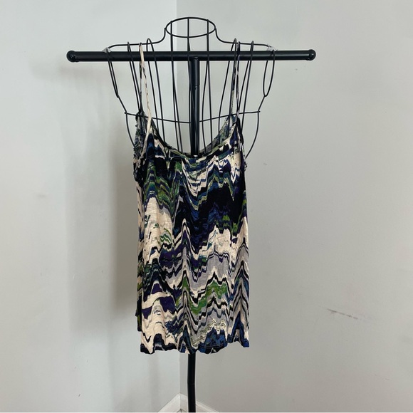 h.i.p. Vibrant Patterned Top - Picture 5 of 6